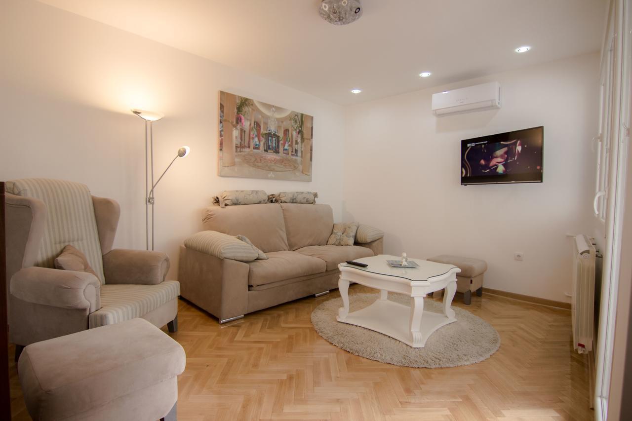 Apartments Near St. Sava Temple Beograd Bagian luar foto