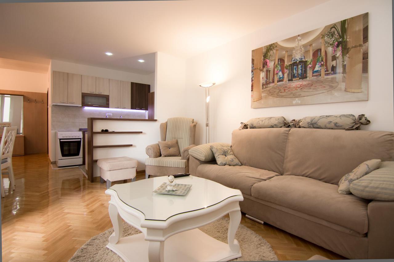 Apartments Near St. Sava Temple Beograd Bagian luar foto