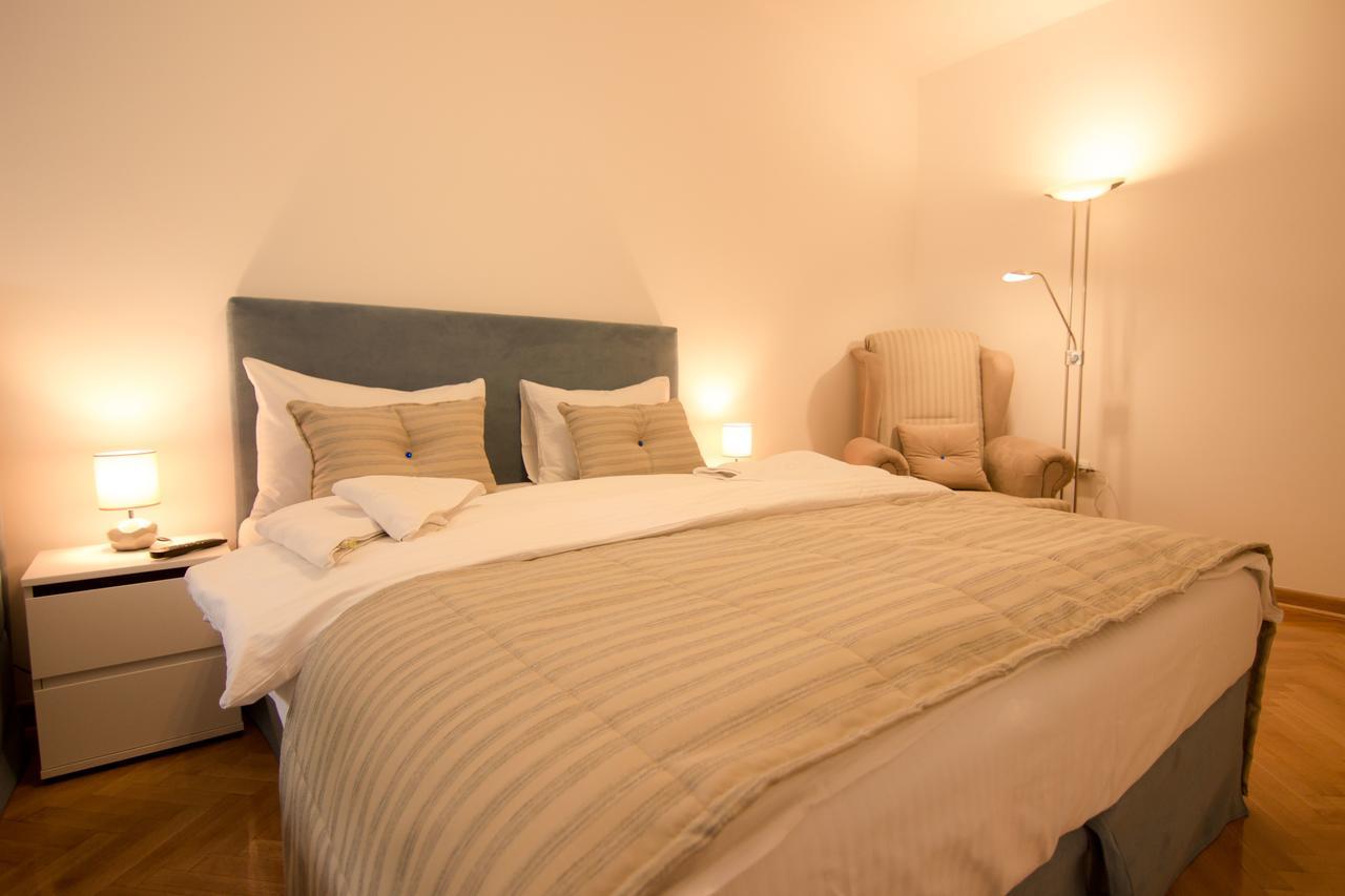 Apartments Near St. Sava Temple Beograd Bagian luar foto